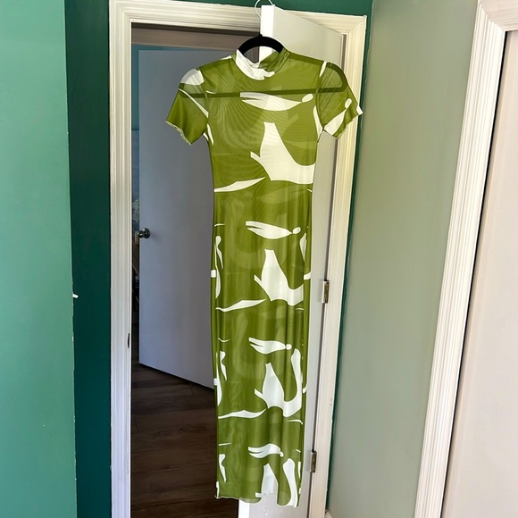 green patterned maxi dress - Picture 1 of 1